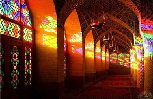 نمای داخلی مسجد نصیر الملک شیراز