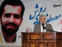 پدر شهید احمدی‌روشن: پروتکل الحاقی ایران را با خاک یکی می‌کند