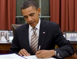 اوباما علیه توافق هسته‌ای/ رئیس جمهور آمریکا کری‌خوانی‌هایش را فراموش کرد و حق بررسی توافق احتمالی را به کنگره داد