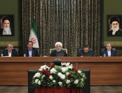 روحانی: نیمروز ۲۲ بهمن ساعت‌های قدر ملت ایران است