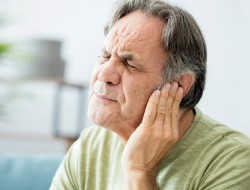 دلیل کاهش شنوایی پس از شنیدن صدای بلند