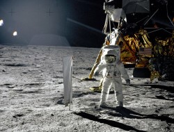 انتشار مصاحبه‌ کم‌سابقه با اولین ماه‌نوردان برای نخستین‌بار