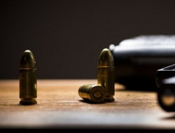 نجفی توانا: حمل اسلحه غیرمجاز و خرید و فروش آن جرم است