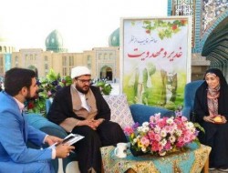 بانوی قهرمان ورامینی مدال جهانی خود را به مسجد جمکران اهدا کرد