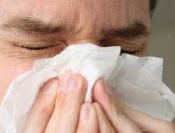 تفاوت "آنفلوآنزا" با "سرماخوردگی"/هشدار درباره موج دوم آنفلوآنزا