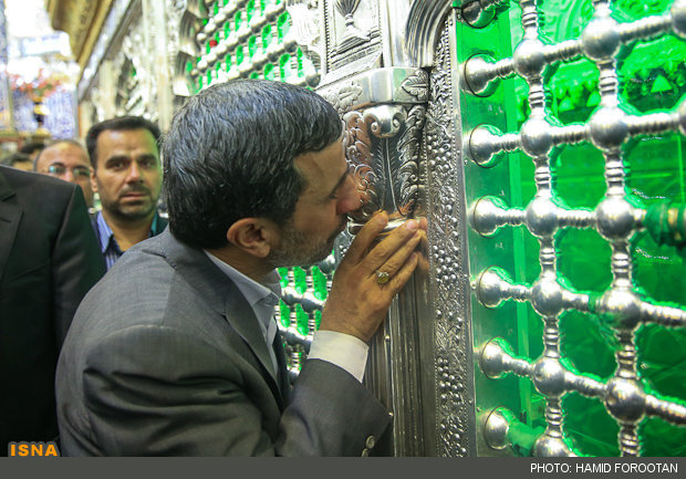 حواشی سفر احمدی‌نژاد به نجف و کربلا / تصاویر