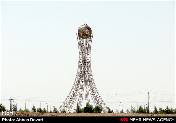 برج آزادی پادگان اشرف سرنگون شد