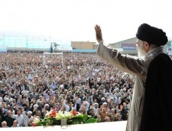 پیام امام جمعه و استاندار کرمانشاه در سالروز سفر رهبر معظم انقلاب به استان